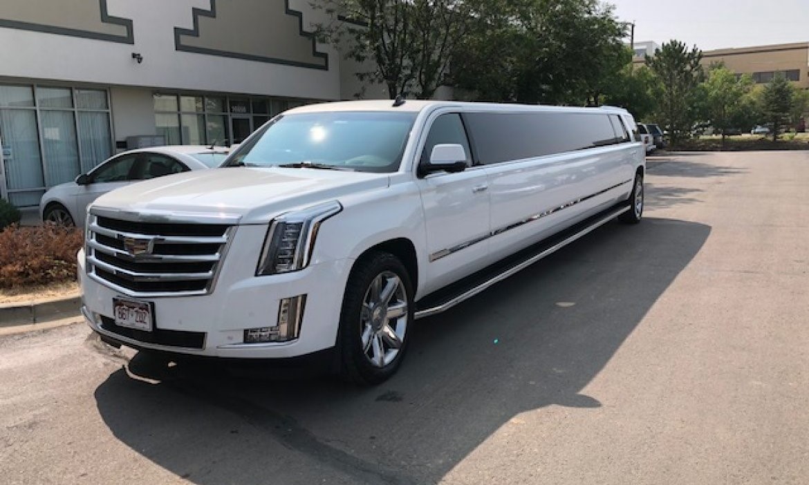 16 passengers Cadillac Escalade image